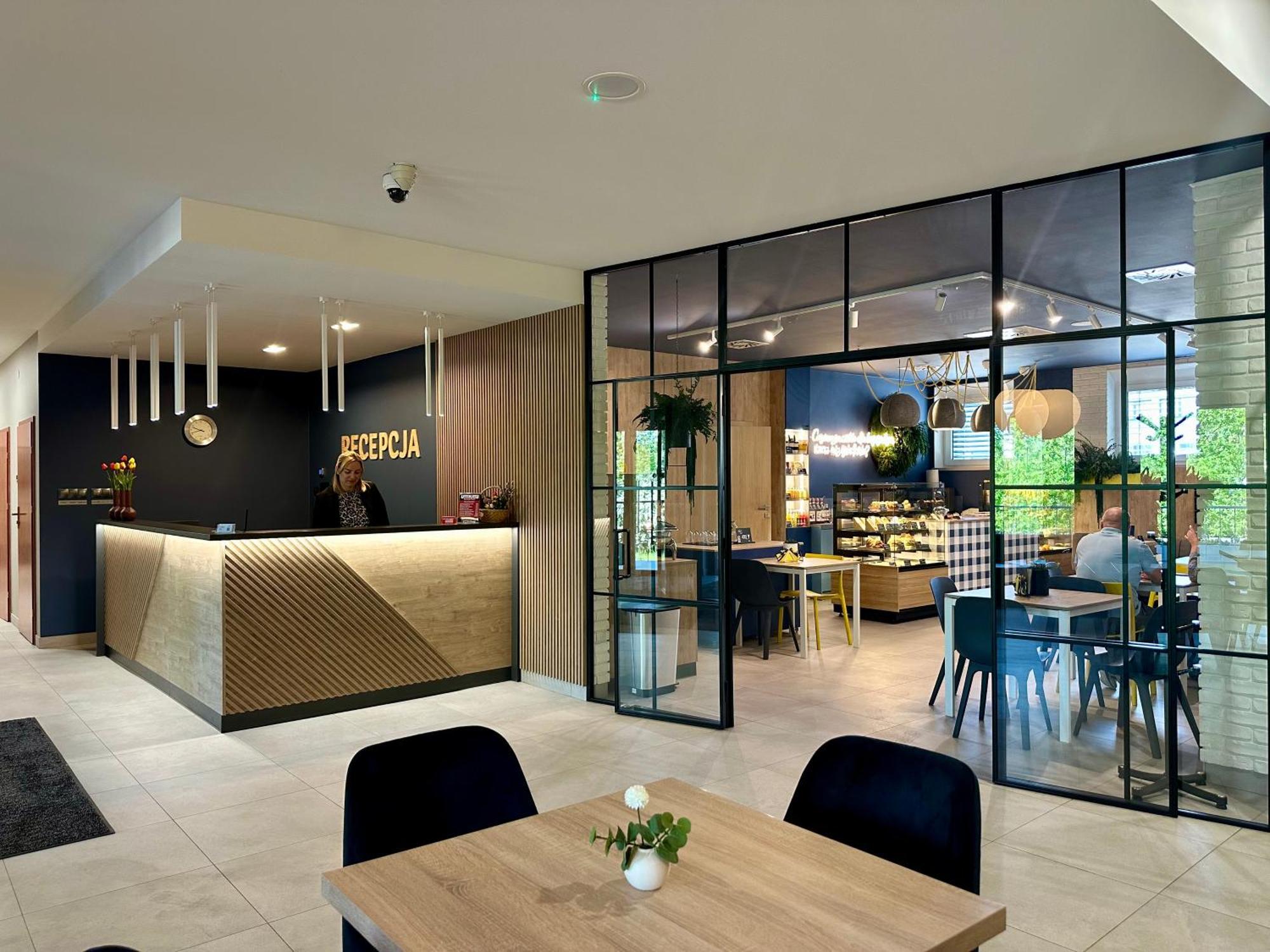 Gosciniec Promus Hotel *